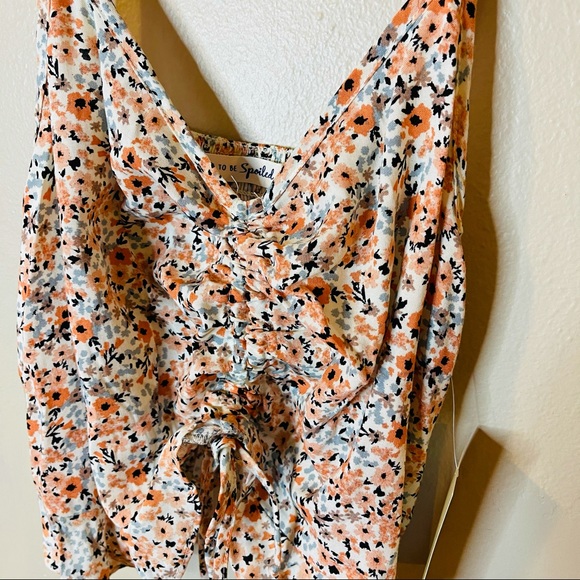 NWT Cropped Floral Top - Picture 3 of 7